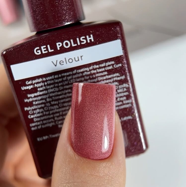 Cat's Eye Gel Polish Velour, 15 ml -HELLO