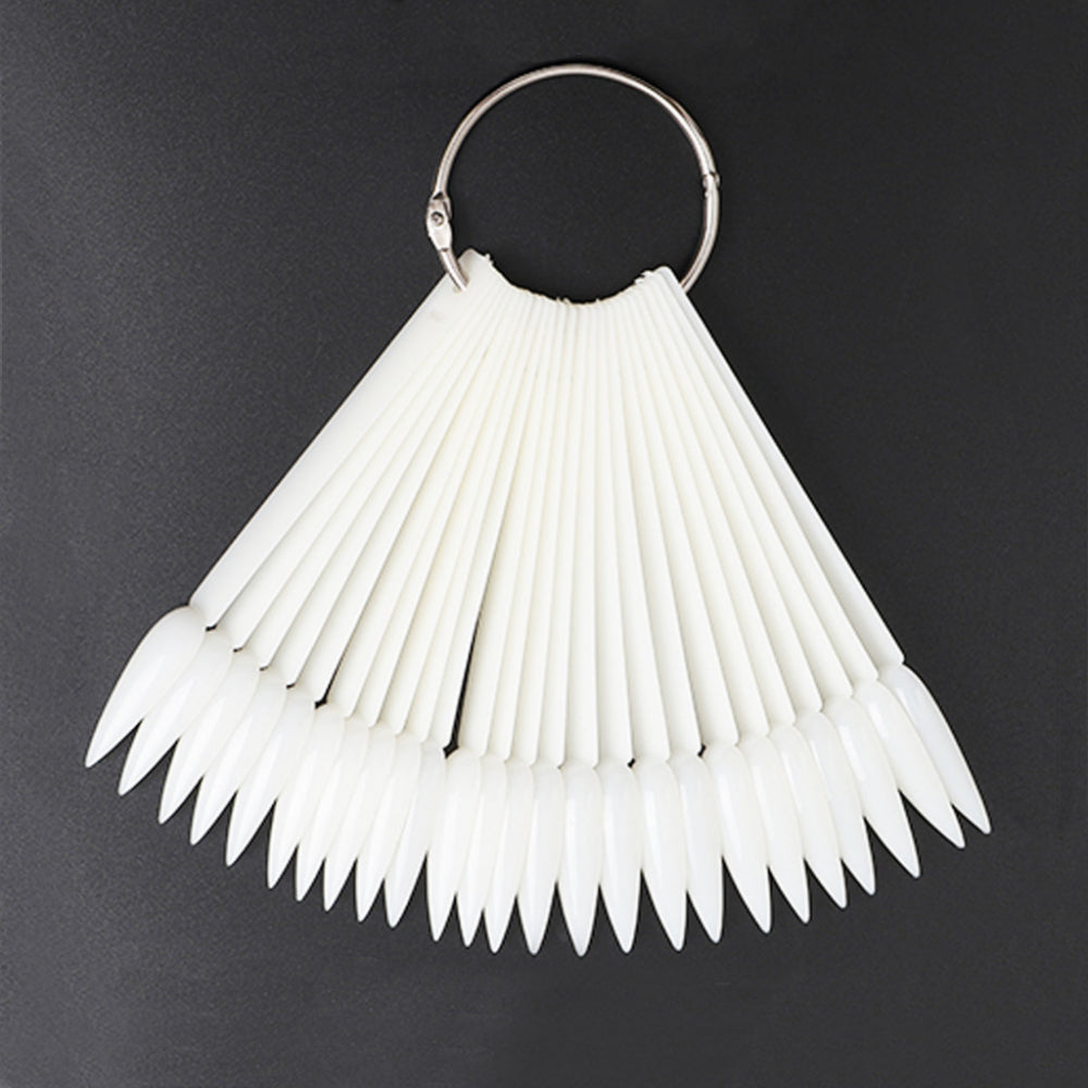 NATURAL SHORT NAIL TIPS STILETTO (swatch)