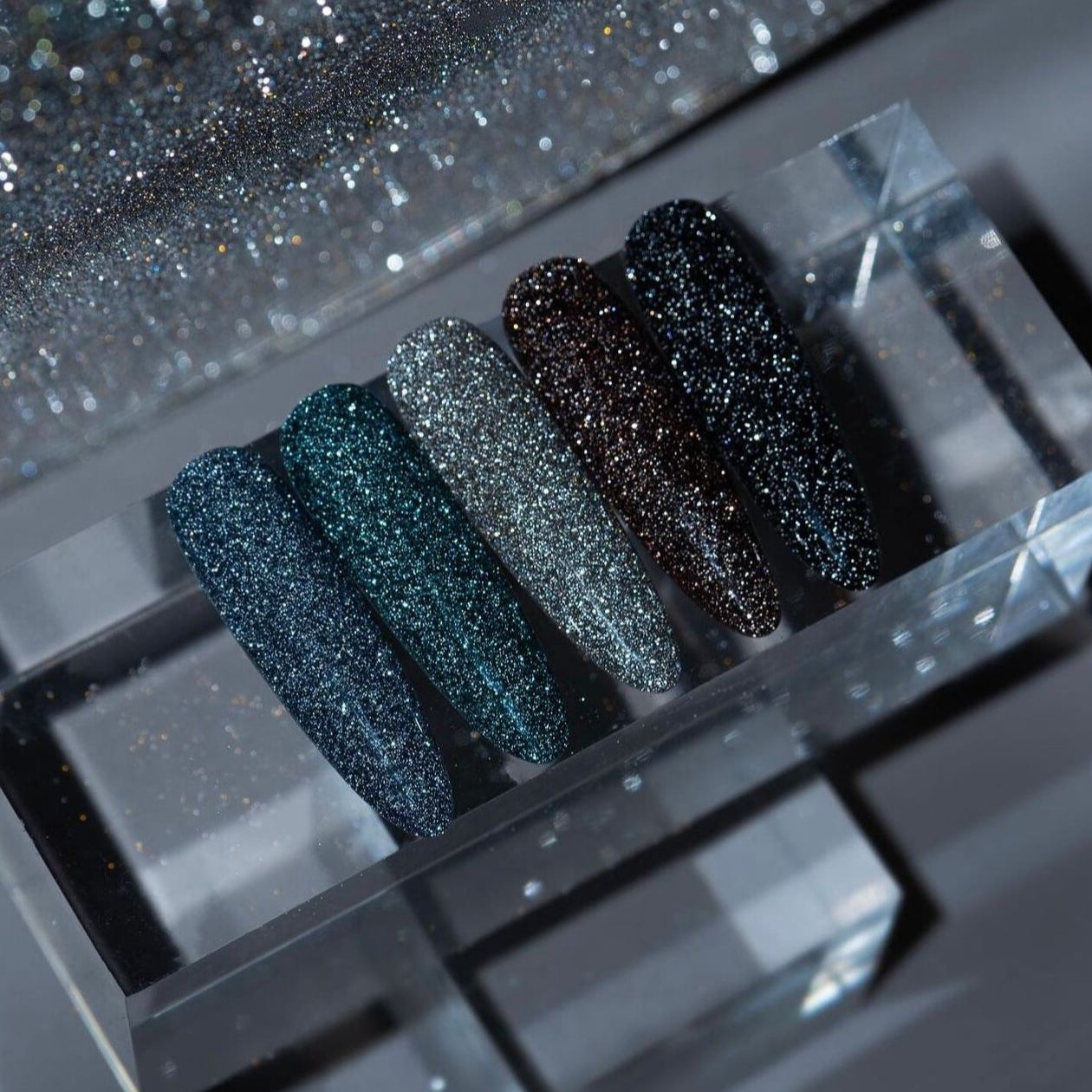 HEYLOVE - Reflective Gel Polish Brave, 15ml