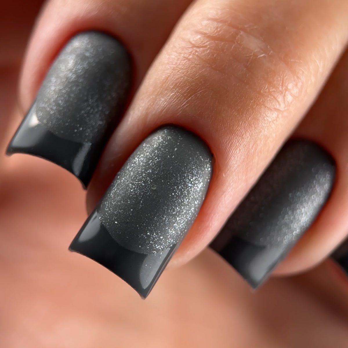 HEYLOVE (ex HELLO) - Gel Polish Cool Gray, 15ml