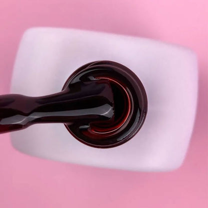 Luna Red Gel Nail Polish #261 – 13 ml Bottle