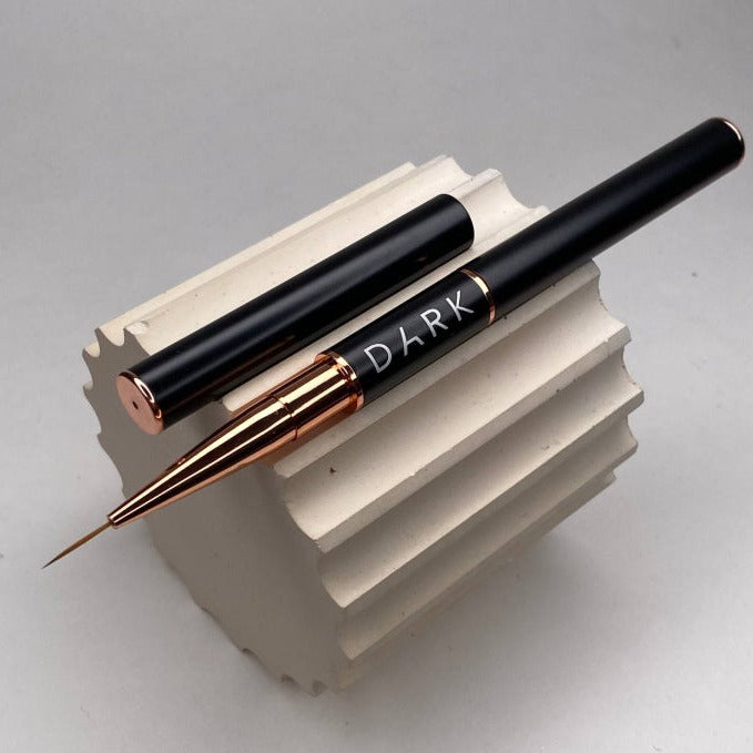 DARK  Liner Brush, 11 (Matte Black) K009