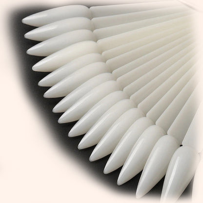 NATURAL SHORT NAIL TIPS STILETTO (swatch)